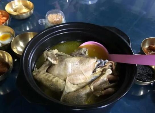 朝鮮十大美食排行榜,冷面涼爽酸辣、土豆糕很有當地特色
