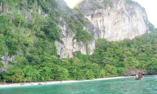 泰國皮皮島十大旅游景點排行榜 皮皮島旅游有什么好玩的地方
