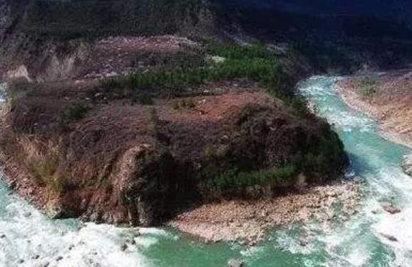 國內十大值得去的冒險地旅游排行 瀘沽湖女兒國探險奇異風俗民情