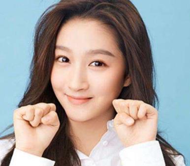 十大人氣女明星排行 趙麗穎是一位人氣與實力兼具的演員