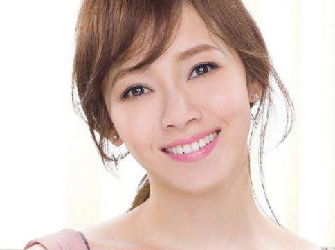 臺灣十大火辣內衣女神排行 謝怡芬畢業于麻省理工學院生物系