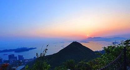 香港四大熱門(mén)旅游景點(diǎn)旅游排行榜 中環(huán)是香港最富傳統(tǒng)特色的地區(qū)之一