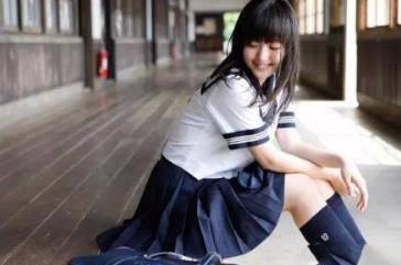 世界各國校服 日本的校服還是時(shí)尚潮流的風(fēng)向標(biāo)