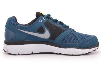 世界運(yùn)動(dòng)品牌排名 1972年NIKE公司正式成立