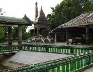 盤點全球十大廢品藝術品 用啤酒瓶建筑寺廟治理了當?shù)氐沫h(huán)境污染