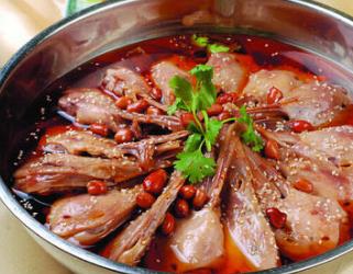 干鍋鴨頭排行榜 一品渝香干鍋鴨頭以餐飲服務為主鎖餐飲企業