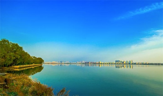 全國(guó)十大最美校園湖泊排名 北大的未名湖美如畫
