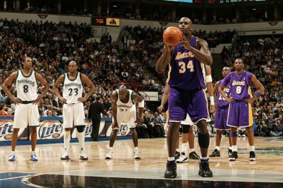 NBA7大謠言:伊巴卡28cm大尺寸丁丁 張伯倫睡2萬(wàn)女人 納什生黑人兒子
