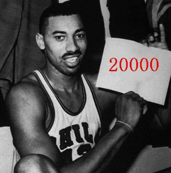NBA7大謠言:伊巴卡28cm大尺寸丁丁 張伯倫睡2萬(wàn)女人 納什生黑人兒子