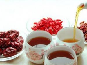 枸杞子泡水喝有什么好處？枸杞子的營養(yǎng)價值