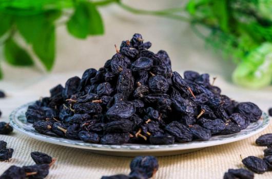 食用黑加侖的注意事項-黑加侖的功效與作用