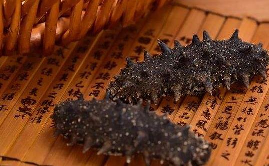干海參的營(yíng)養(yǎng)價(jià)值不如鮮海參嗎?海參的功效有哪些?