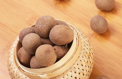 怎么吃桂圓干不上火?桂圓干有哪些功效?