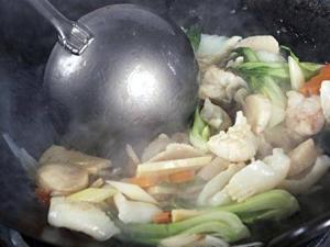 炒菜是否需要蓋鍋蓋呢？炒菜蓋鍋蓋好不好