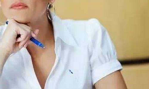 衣服沾上自來(lái)水筆印該如何清洗 沾上圓珠筆印如何清洗