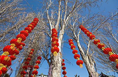 去年的燈籠今年春節(jié)還能掛不?過年掛燈籠什么時候掛最好