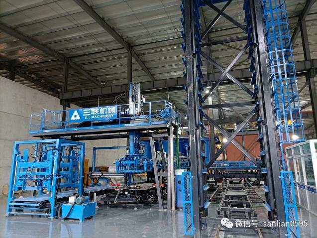 泉州三聯(lián)機(jī)械出席第三屆全國(guó)海綿城市建設(shè)論壇,引領(lǐng)磚機(jī)行業(yè)助力城市建設(shè)