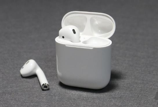 airpods充電倉(cāng)會(huì)自己掉電嗎?airpods充電倉(cāng)一天就沒(méi)電了是咋回事