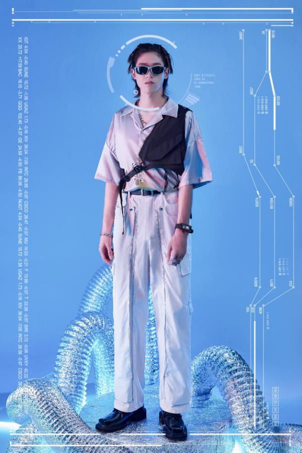 DONHA得物獨家首發RANGER賽博朋克限定款絕地黑電子表