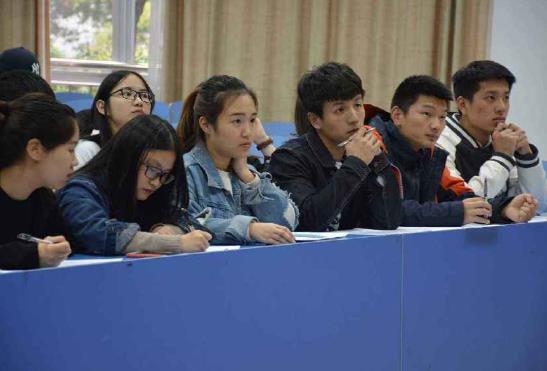 大一可以拿大學獎學金嗎?在大學學生報到后什么時候上課