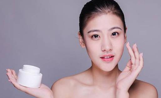 刷酸為什么要堅(jiān)持三個(gè)月 刷酸為什么可以縮小毛孔