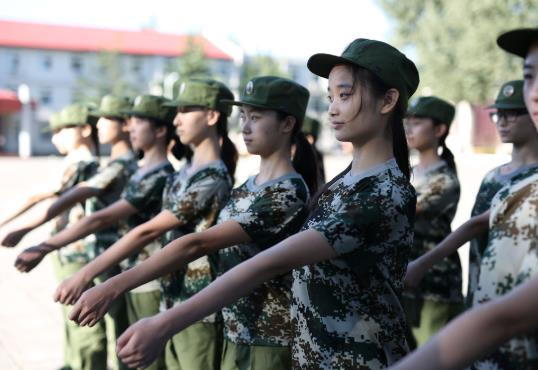 高中軍訓是強制性的還是自愿的?高中不參加軍訓會影響畢業嗎?