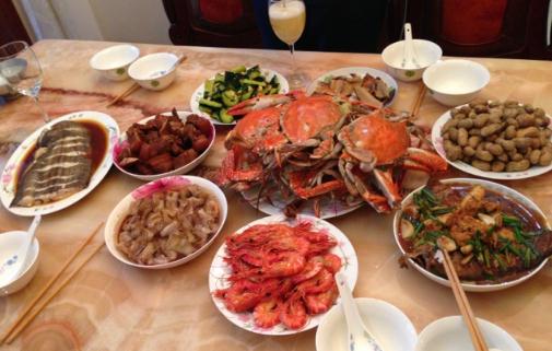 大餐后重了5斤是脂肪嗎 晚上吃撐了怎么補救不變胖