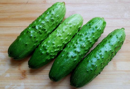 黃瓜葉子發黃怎么解決?黃瓜適用哪些肥料