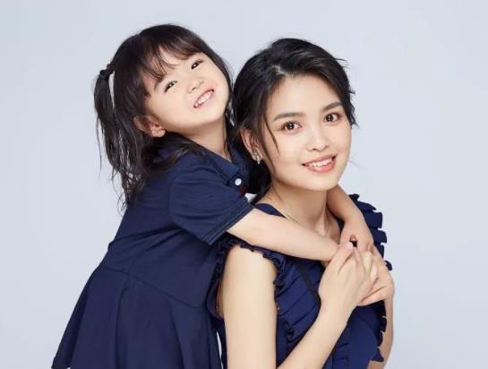 海馬體拍照會(huì)提供鞋子嗎?海馬體能當(dāng)天取照片嗎