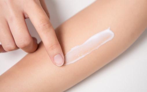 身體乳后調麝香對女性有害嗎 身體乳的香味對寶寶有影響嗎