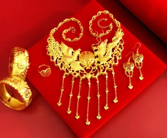 三金買(mǎi)金條不屬于女方個(gè)人財(cái)產(chǎn)嗎?三金買(mǎi)了可以退給金店嗎