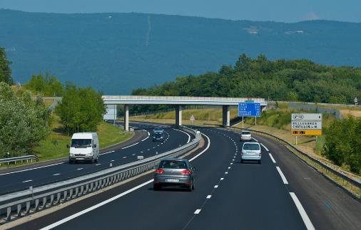 2015年節假日全國高速公路免費時間一覽表