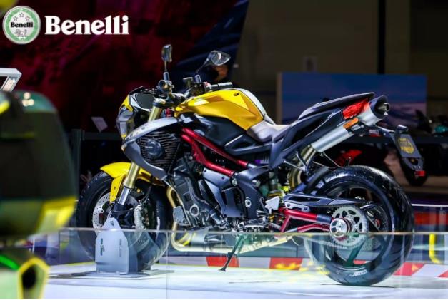 一個世界一個Benelli,經典三缸信仰燃爆重慶摩展