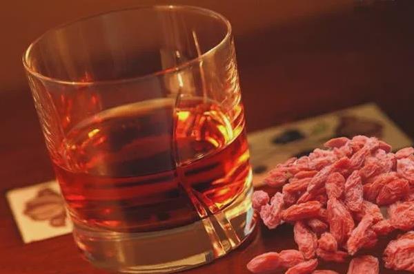夏季7大飲食禁忌要注意:夏季忌多吃寒涼食物、熱性食物及調料