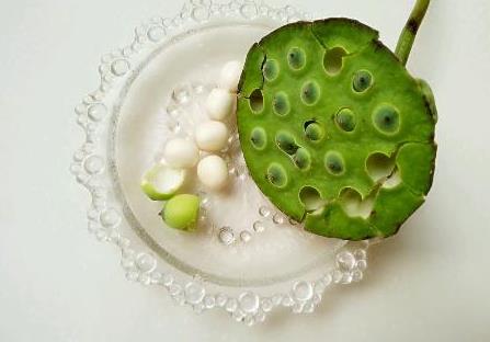 吃蓮子有什么好處?吃蓮子的注意事項
