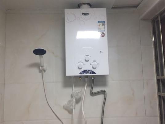 電熱水器和燃氣熱水器哪個好?燃氣熱水器不能打火怎么辦?