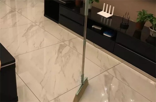 立掃把挑戰什么意思什么梗 掃帚直立的含義及出處