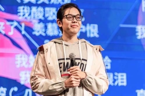 《最強大腦》人氣選手逍遙散人,天才少年竟是網紅!