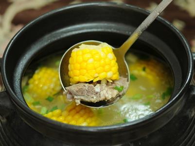 用什么鍋煲湯最好？煲湯用什么鍋 