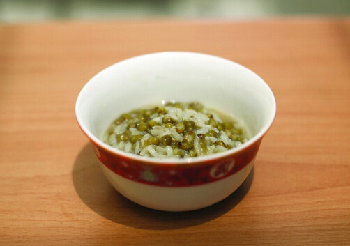 夏季飲食健康，綠豆湯別亂喝