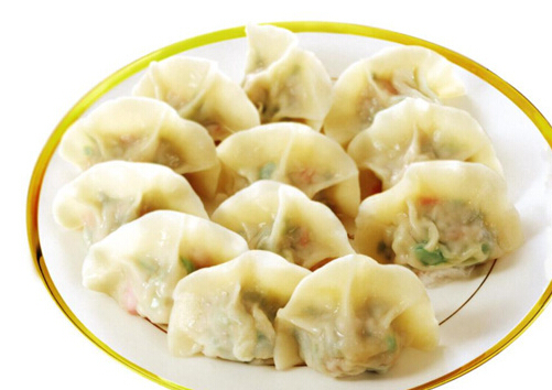 煮餃子時餃子會粘在一起怎么辦？水里加點鹽