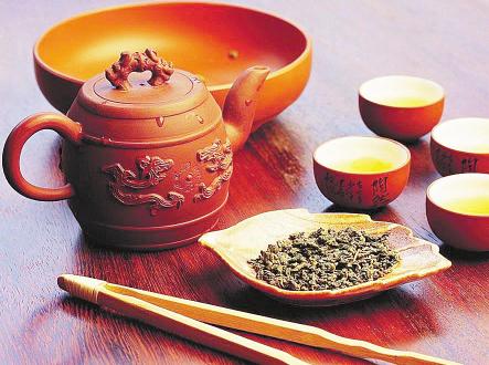 男人健康保養(yǎng)：久坐傷肝，男人喝什么茶可保肝護(hù)腎