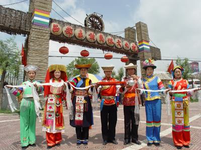 土族有什么風(fēng)俗習(xí)慣？中國(guó)少數(shù)民族土族的來(lái)歷習(xí)俗