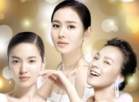 如何祛斑最有效？女人臉上長斑是什么原因
