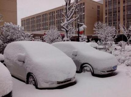 下雪打雷：罕見“雷打雪”驚醒武漢夢(mèng)中人，冷暖空氣對(duì)流強(qiáng)烈所致
