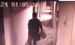 絕癥男子約女網友開房被騙，被偷包裸身出房追回，奪下對方兇器打跑4人