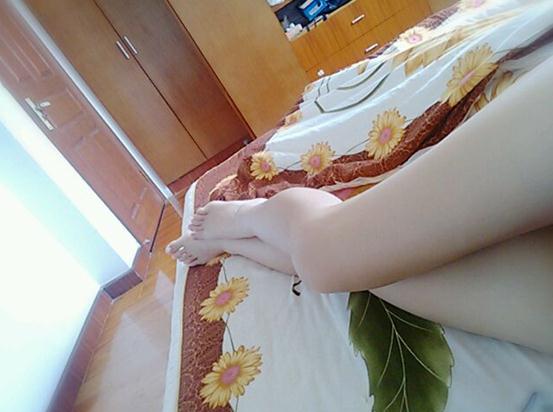 科普！有些大腿之間縫隙超大的女人完全是天生，與做那事OOXX無關(圖)