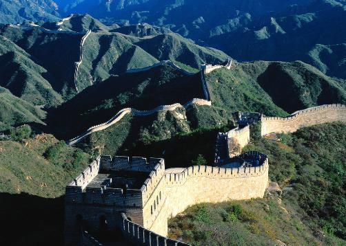 世界上最長的城墻是什么？中國萬里長城有多長
