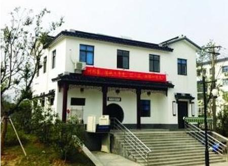 蘇州豪華公廁似別墅，造價100萬元，配置五星級有電梯，專設環衛工休息處。