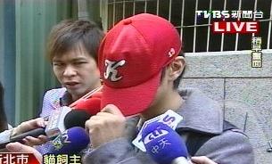 男子微波爐虐貓手段發(fā)指，小貓被蒸15分鐘半熟而死，圖為貓咪主人